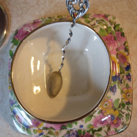 Summertime by Royal Winton, Discontinued - Picture 10 of 15